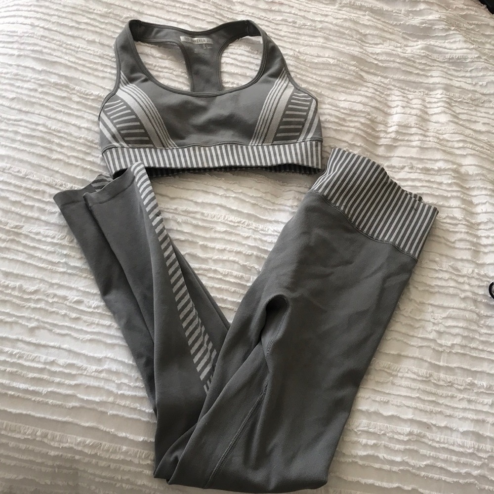 Forever 21 activewear set